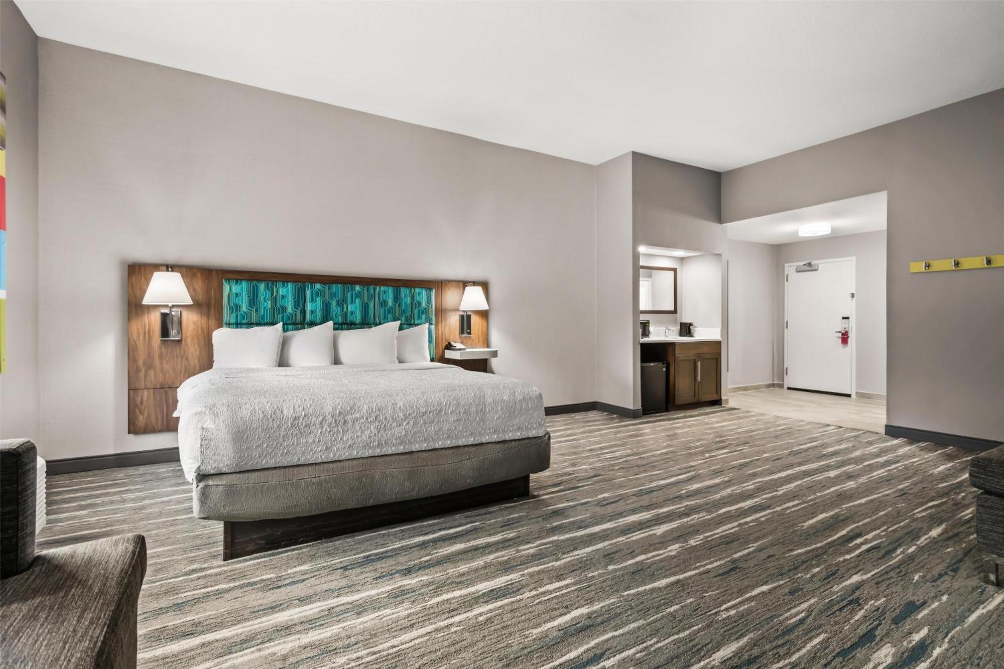 Hampton Inn Elkton Exterior photo