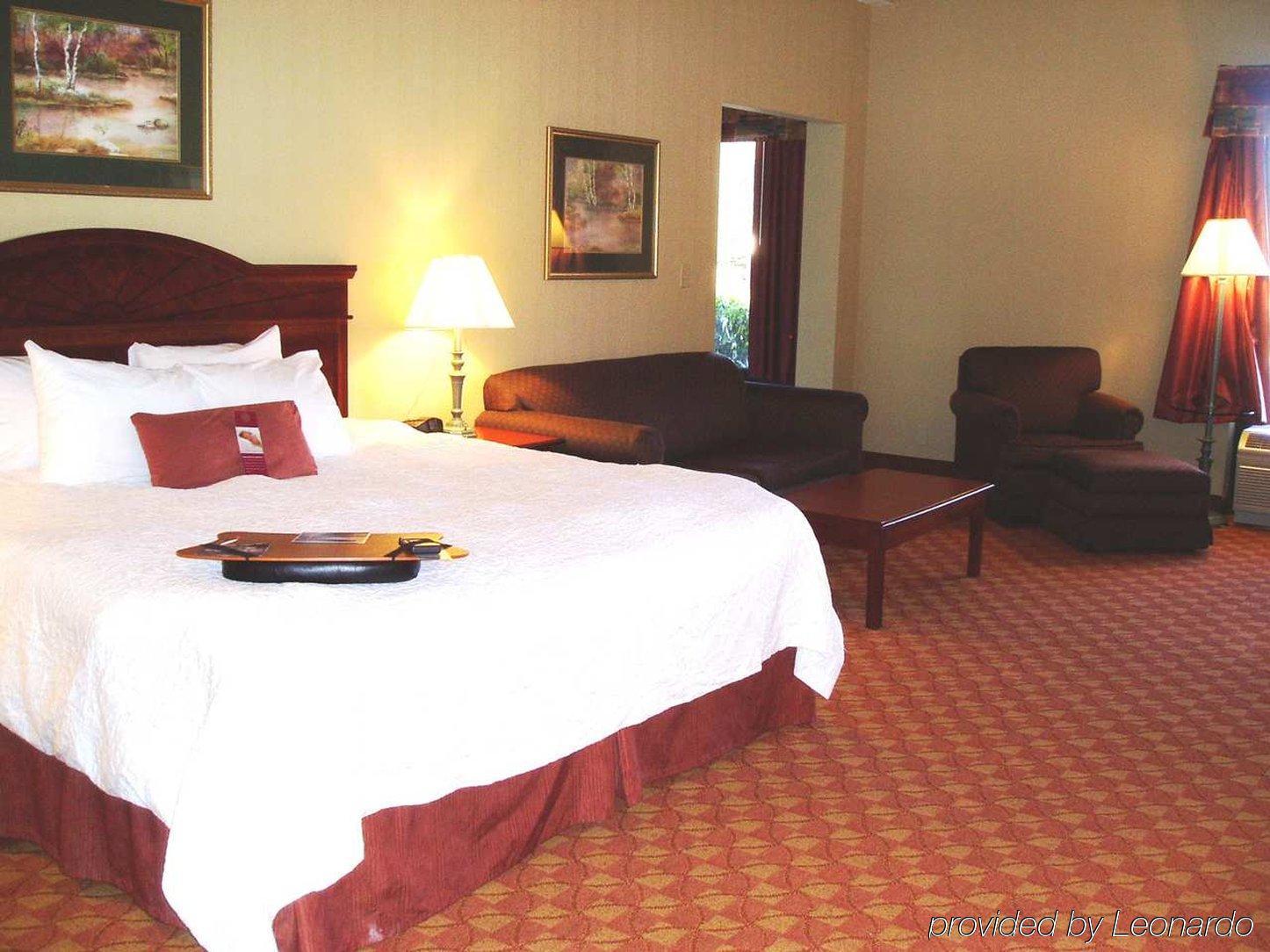 Hampton Inn Elkton Room photo